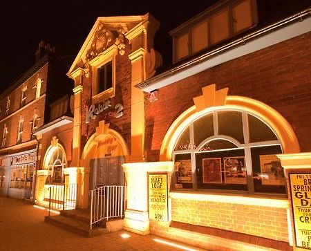 The Robin 2 Hotel Wolverhampton Eksteriør billede